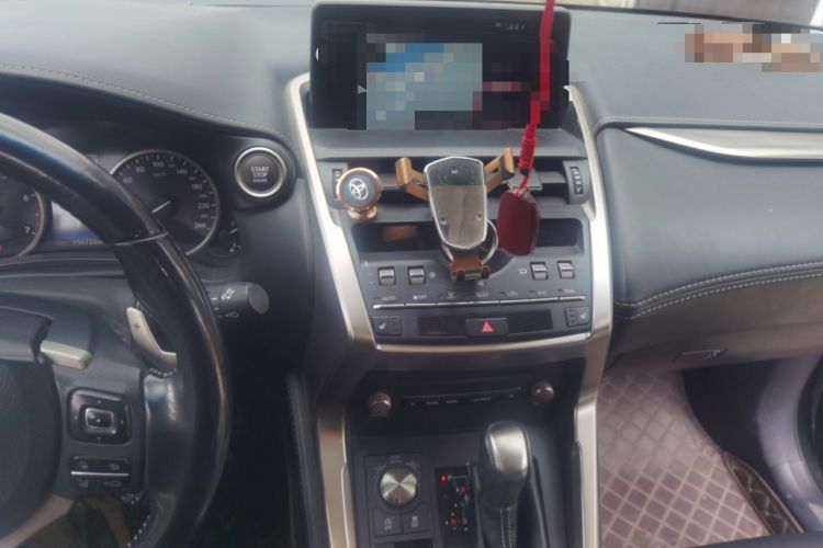 Used Lexus NX 2017 200 All-Wheel Drive Fēngshàng Edition Audio And AC Panel