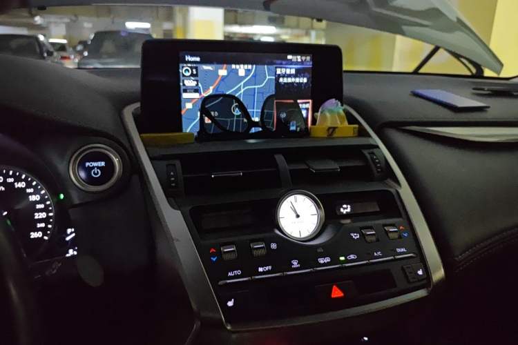 Used Lexus NX 2017 300h Front-Drive FENGSHANG Edition Audio And AC Panel