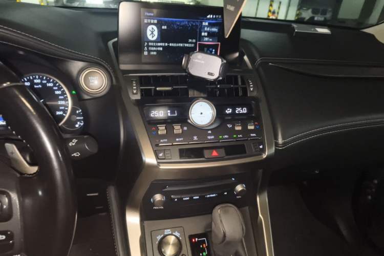 Used Lexus NX 2017 300 Front-Wheel-Drive Limited Edition Audio And AC Panel