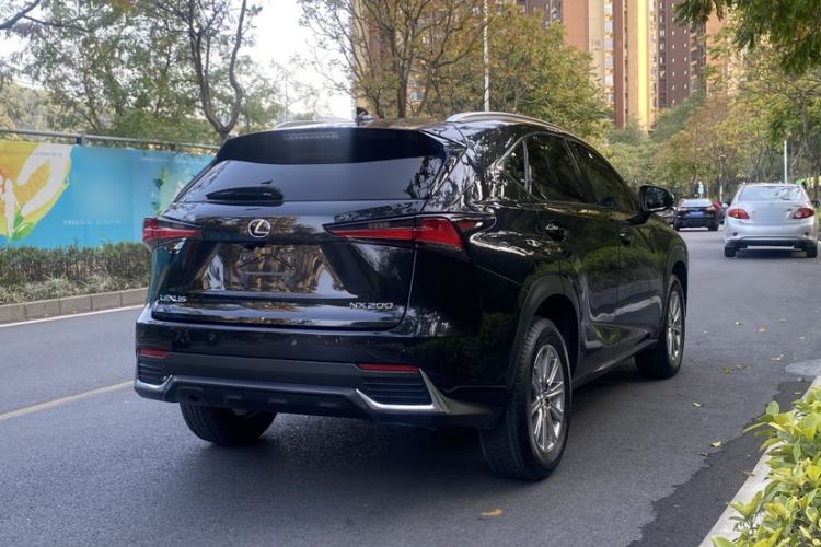 Used Lexus NX 2017 200 Front-Wheel-Drive X-Trail SE Edition Exterior 1