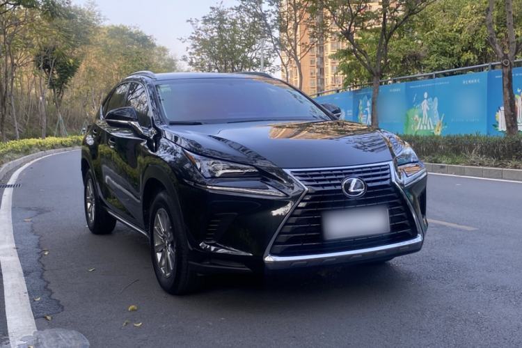 Used Lexus NX 2017 200 Front-Wheel-Drive X-Trail SE Edition Exterior 5