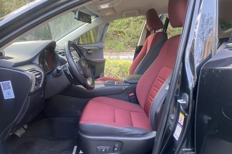 Used Lexus NX 2017 200 Front-Wheel-Drive X-Trail SE Edition Interior 3