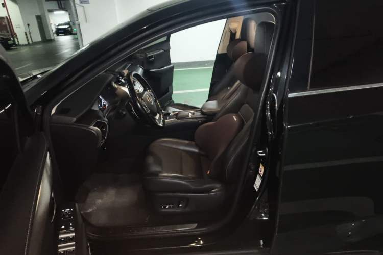 Used Lexus NX 2017 300 Front-Wheel-Drive Limited Edition Left Front Seat