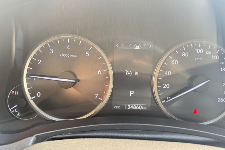 Used Lexus NX 2017 200 Front-Wheel-Drive X-Trail SE Edition Odometer Close Up