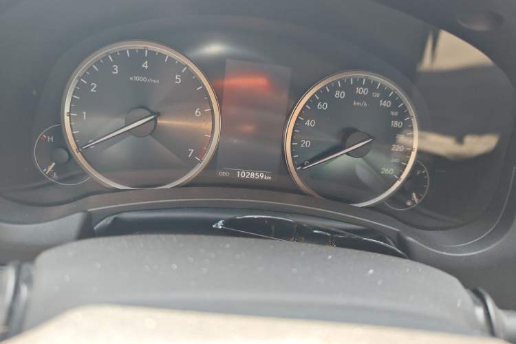 Used Lexus NX 2017 300 Front-Wheel-Drive Limited Edition Odometer Close Up