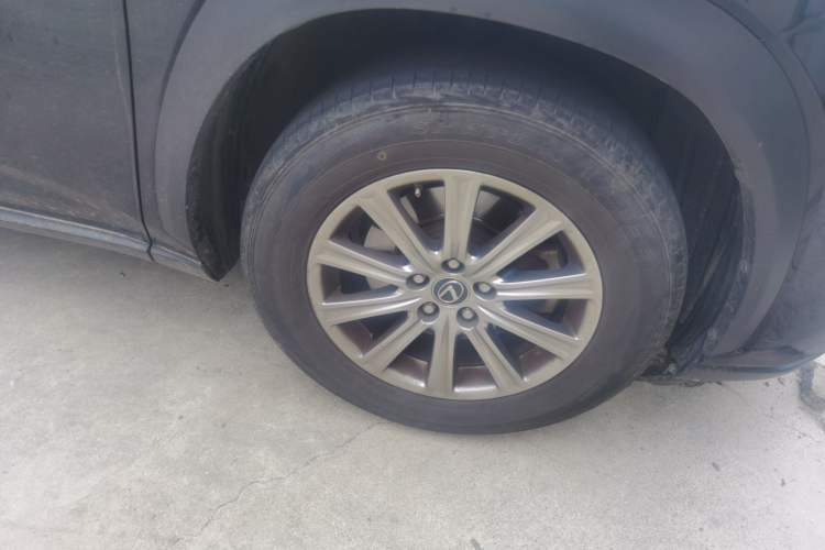 Used Lexus NX 2017 200 All-Wheel Drive Fēngshàng Edition Right Front Wheel Hub