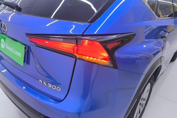 Used Lexus NX 2017 300 Front-Wheel-Drive Limited Edition Exterior 3