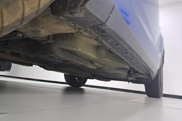 Used Lexus NX 2017 300 Front-Wheel-Drive Limited Edition Left Side Sill