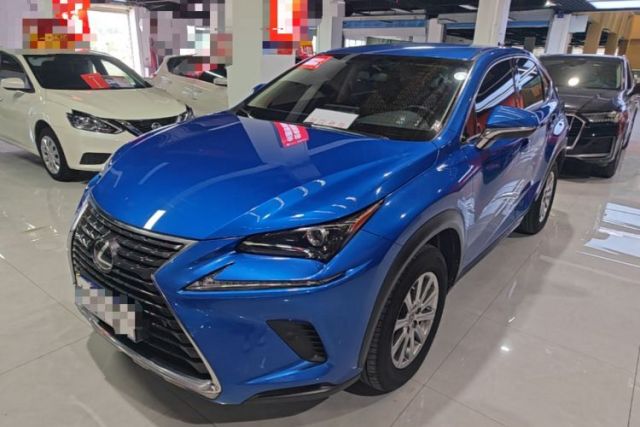 Ojetý Lexus NX 2017 300 Front-Wheel-Drive Limited Edition