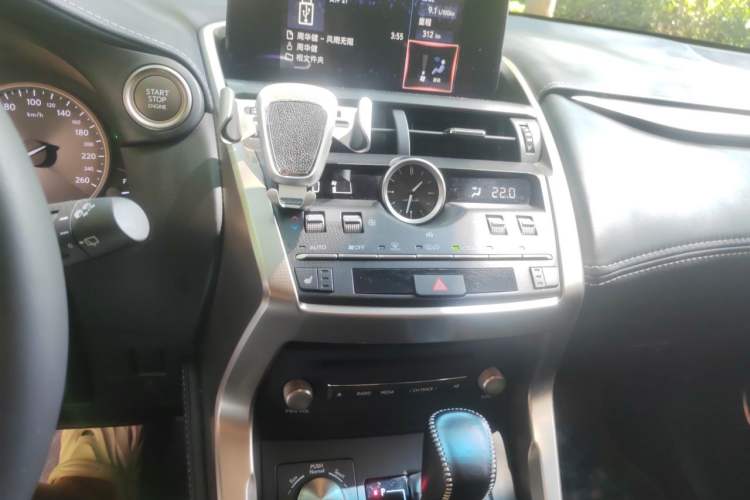 Used Lexus NX 2017 300 Front-Wheel-Drive Limited Edition Audio And AC Panel