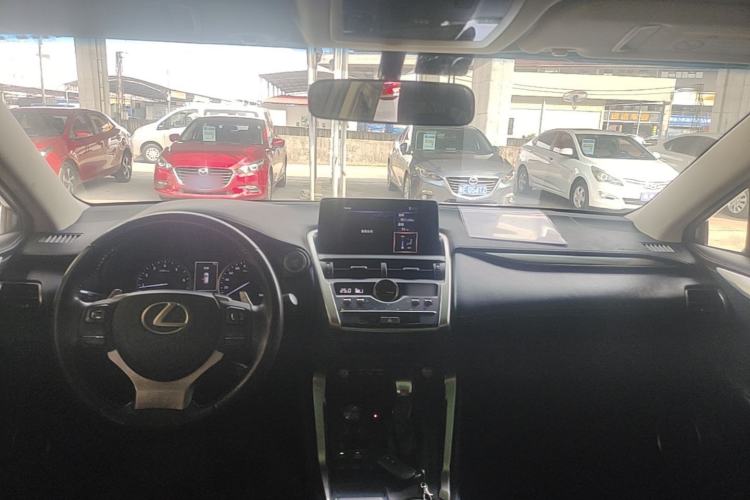 Used Lexus NX 2017 200 Front-Wheel-Drive X-Trail SE Edition Center Console