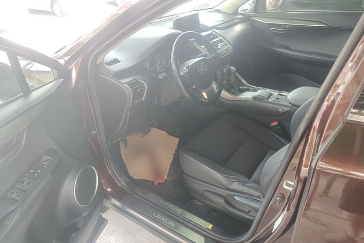 Used Lexus NX 2017 200 Front-Wheel-Drive X-Trail SE Edition Driver Seat