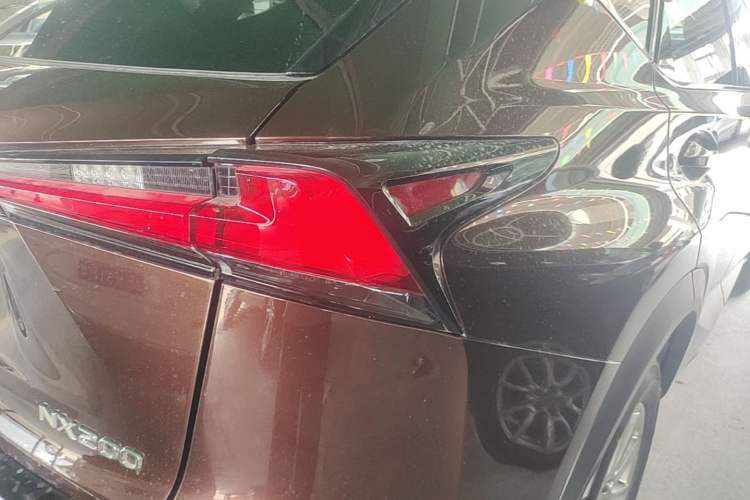 Used Lexus NX 2017 200 Front-Wheel-Drive X-Trail SE Edition Exterior 3