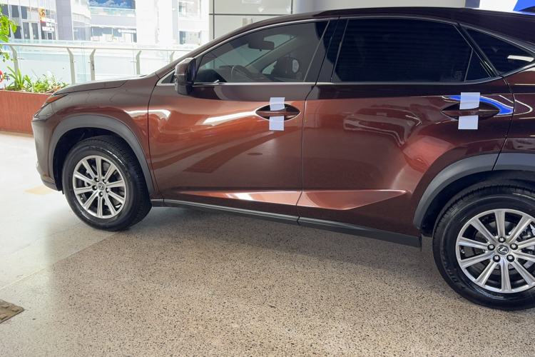 Used Lexus NX 2017 200 Front-Wheel-Drive X-Trail SE Edition Exterior 4