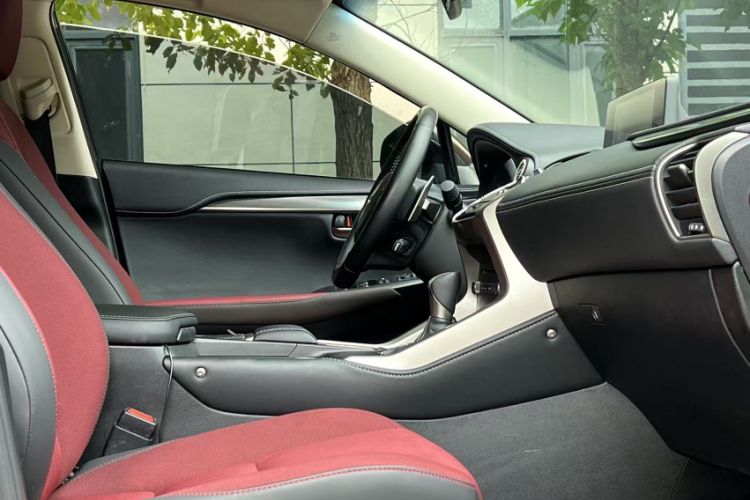 Used Lexus NX 2017 200 Front-Wheel-Drive X-Trail SE Edition Interior 3