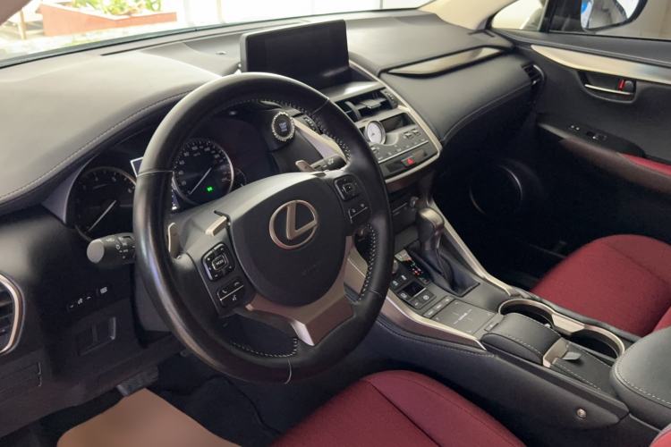 Used Lexus NX 2017 200 Front-Wheel-Drive X-Trail SE Edition Interior 5