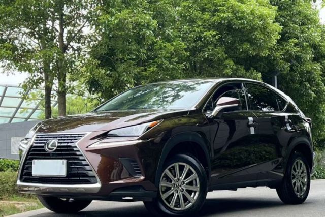 Used Lexus NX 2017 200 Front-Wheel-Drive X-Trail SE Edition
