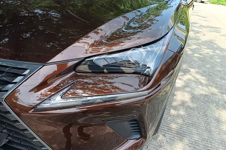 Used Lexus NX 2017 200 Front-Wheel-Drive X-Trail SE Edition Left Front Headlight