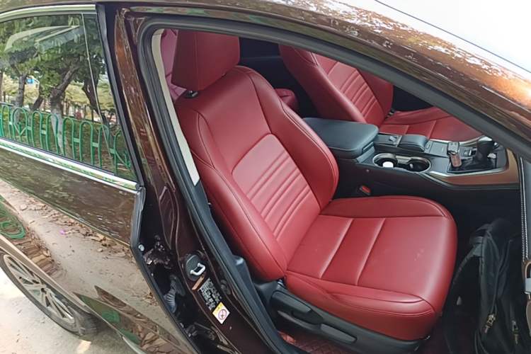 Used Lexus NX 2017 200 Front-Wheel-Drive X-Trail SE Edition Right Front Seat