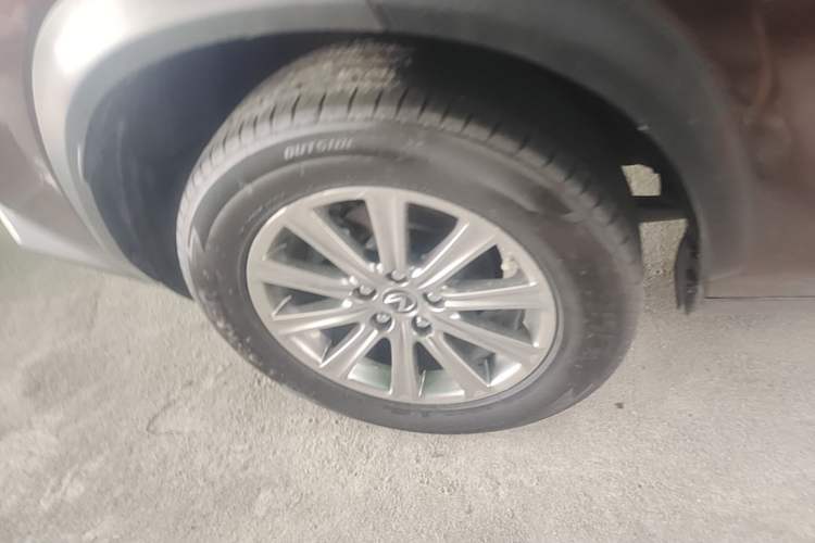 Used Lexus NX 2017 200 Front-Wheel-Drive X-Trail SE Edition Right Rear Wheel Hub