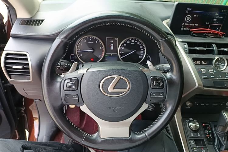 Used Lexus NX 2017 200 Front-Wheel-Drive X-Trail SE Edition Steering Wheel