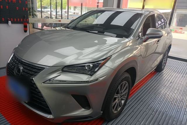 Ojetý Lexus NX 2017 200 All-Wheel Drive Fēngshàng Edition