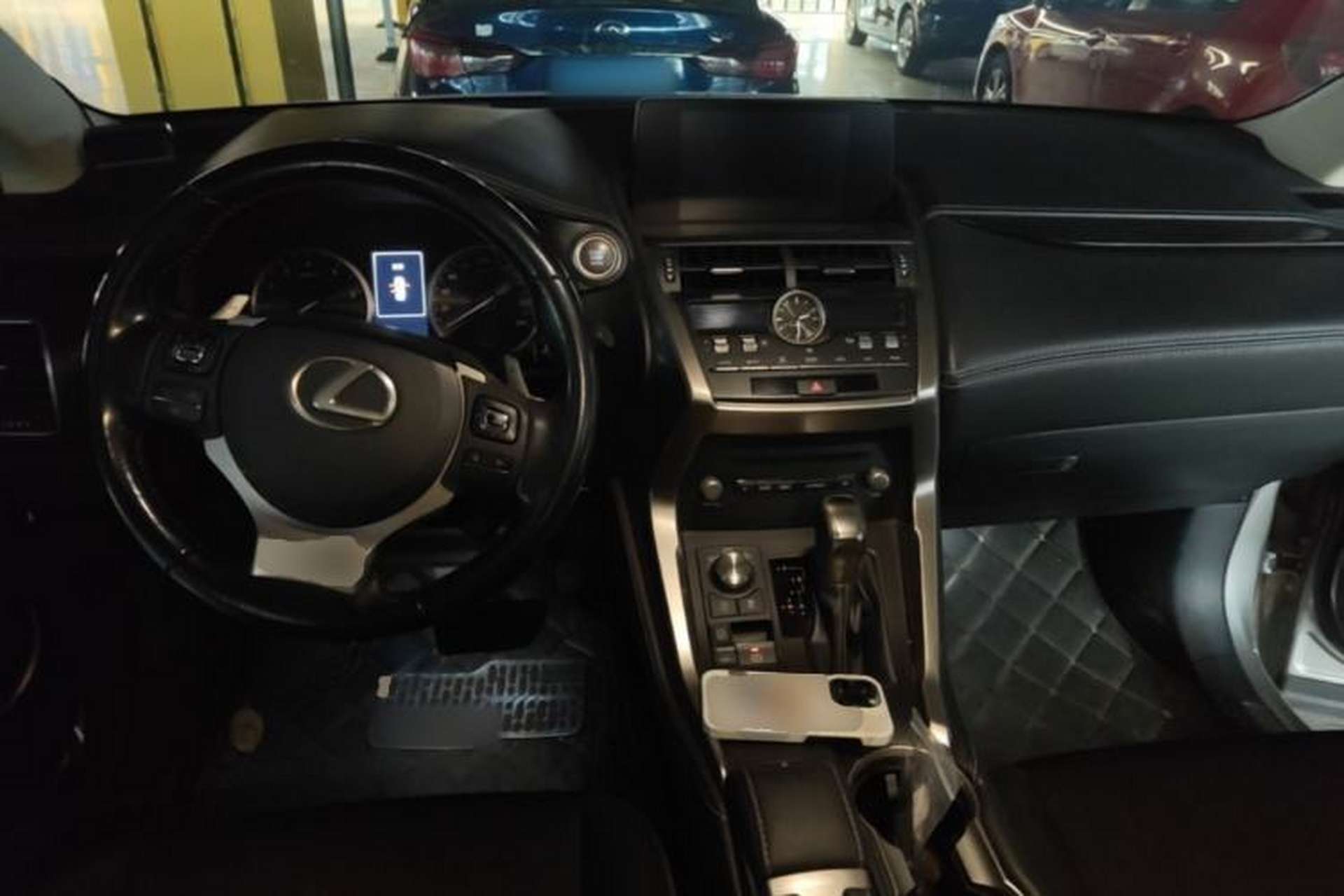 Used Lexus NX 2017 200 Front-Wheel-Drive X-Trail SE Edition Center Console