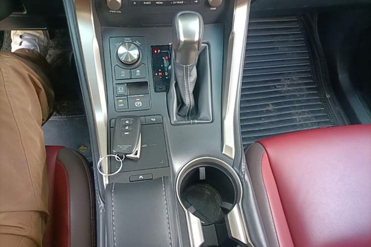 Used Lexus NX 2017 200 All-Wheel Drive Fēngshàng Edition Gear Lever