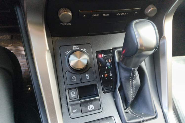 Used Lexus NX 2017 200 All-Wheel Drive Fēngshàng Edition Gear Lever