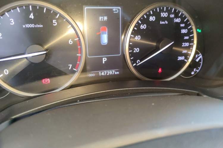 Used Lexus NX 2017 300 Front-Wheel-Drive Limited Edition Odometer Close Up