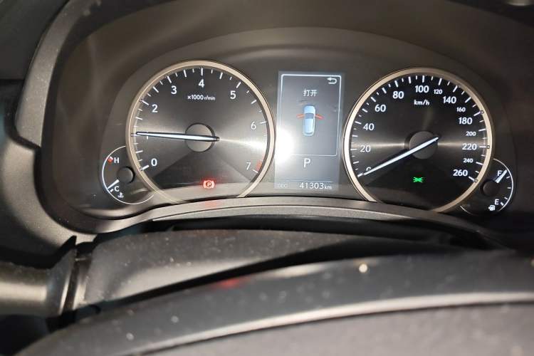 Used Lexus NX 2017 200 All-Wheel Drive Fēngshàng Edition Odometer Close Up