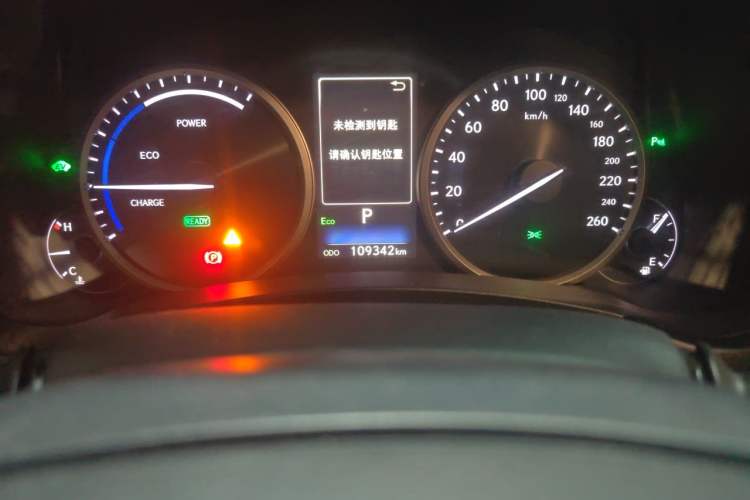 Used Lexus NX 2017 300h Front-Drive FENGSHANG Edition Odometer Close Up