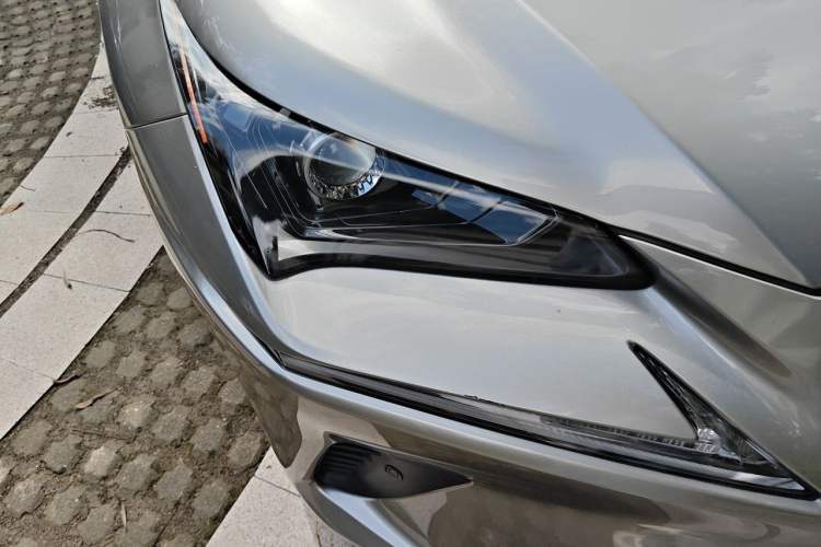Used Lexus NX 2017 200 All-Wheel Drive Fēngshàng Edition Right Front Headlight