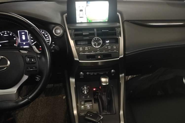 Used Lexus NX 2017 200 Front-Wheel-Drive X-Trail SE Edition Audio And AC Panel