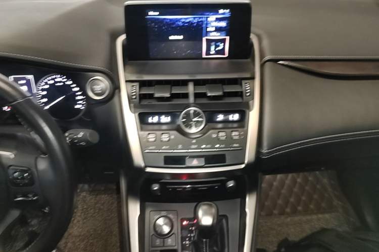 Used Lexus NX 2017 200 Front-Wheel-Drive X-Trail SE Edition Audio And AC Panel