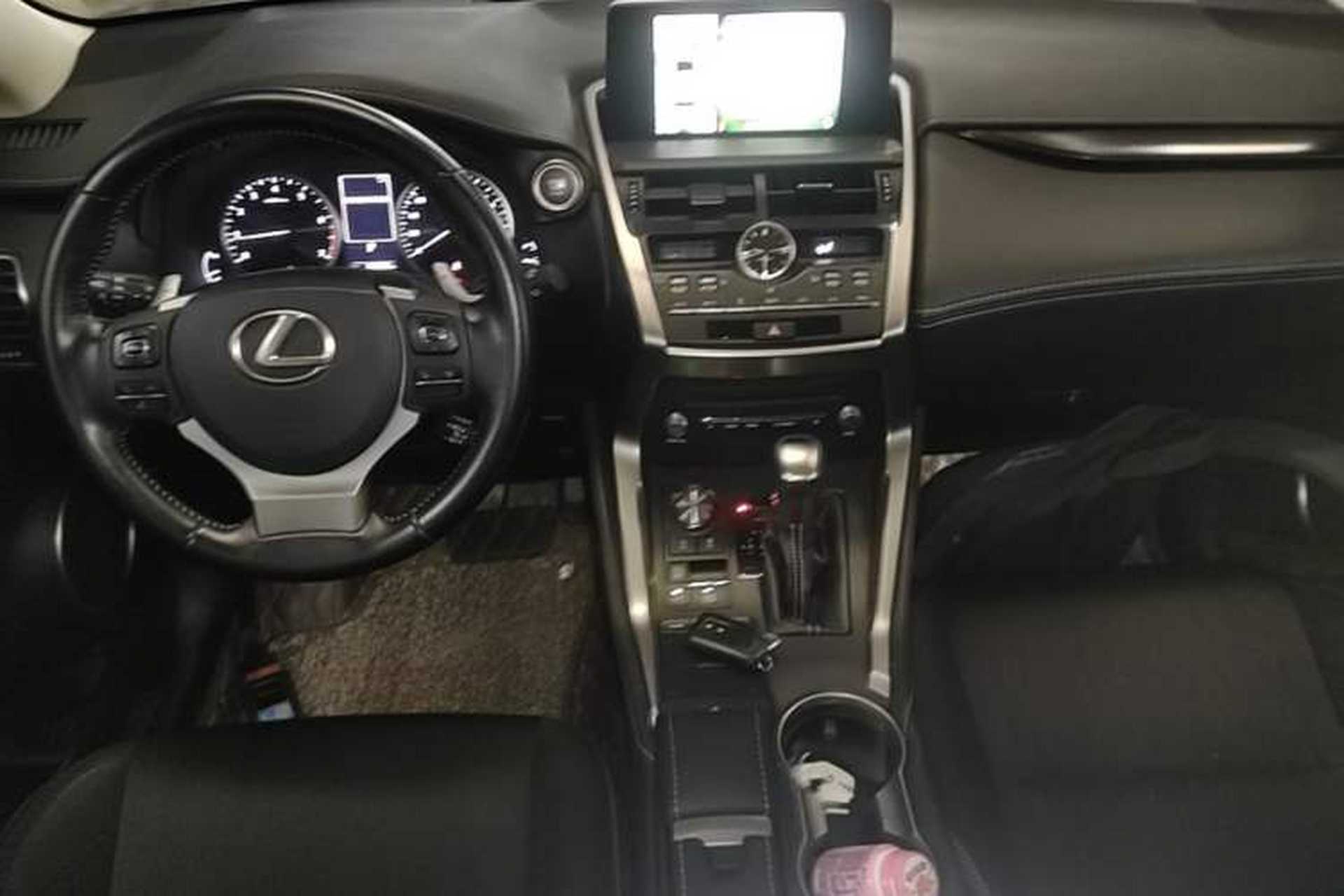 Used Lexus NX 2017 200 Front-Wheel-Drive X-Trail SE Edition Center Console