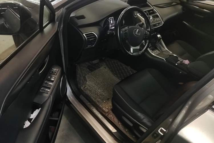 Used Lexus NX 2017 200 Front-Wheel-Drive X-Trail SE Edition Driver Seat