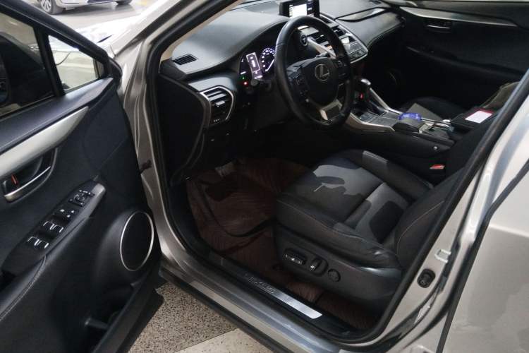 Used Lexus NX 2017 300h Front-Drive FENGSHANG Edition Driver Seat