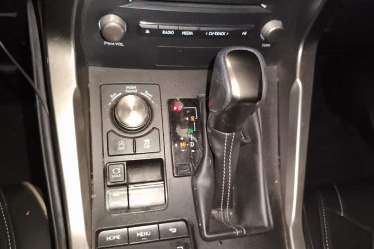 Used Lexus NX 2017 200 Front-Wheel-Drive X-Trail SE Edition Gear Lever