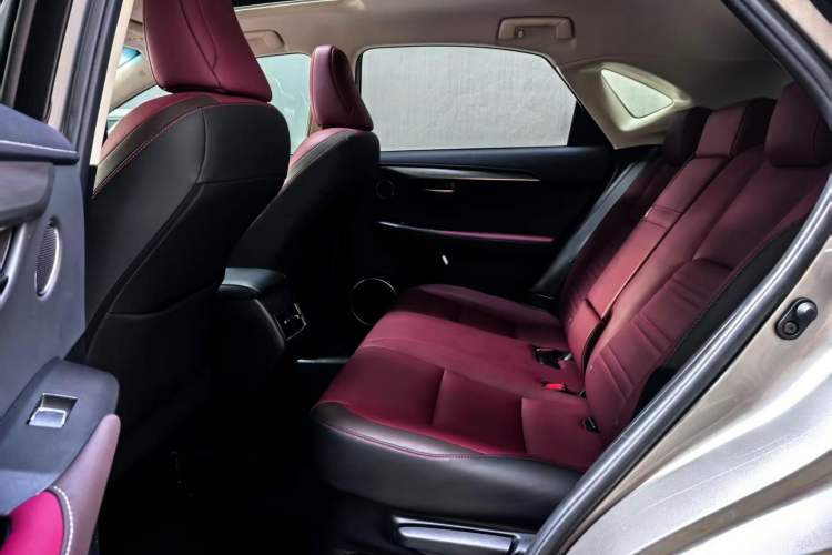 Used Lexus NX 2017 300h Front-Drive FENGSHANG Edition Interior 4