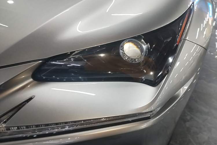 Used Lexus NX 2017 300 Front-Wheel-Drive Limited Edition Left Front Headlight