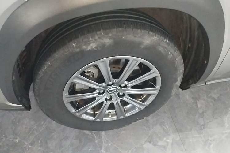 Used Lexus NX 2017 300 Front-Wheel-Drive Limited Edition Left Front Wheel Hub