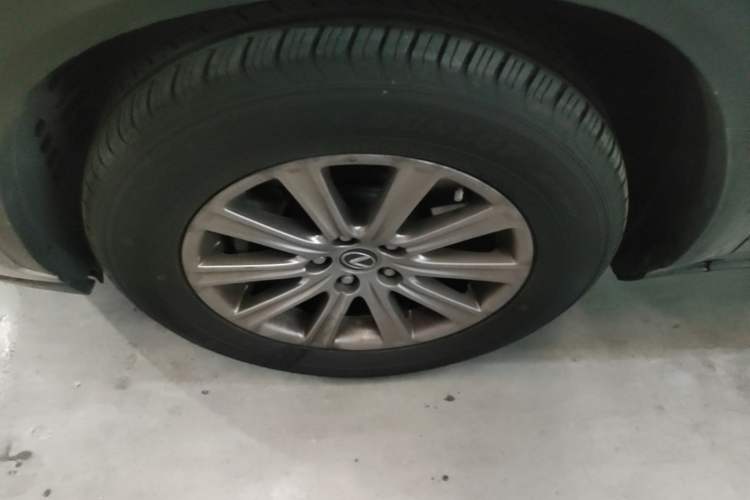 Used Lexus NX 2017 200 Front-Wheel-Drive X-Trail SE Edition Left Front Wheel Hub