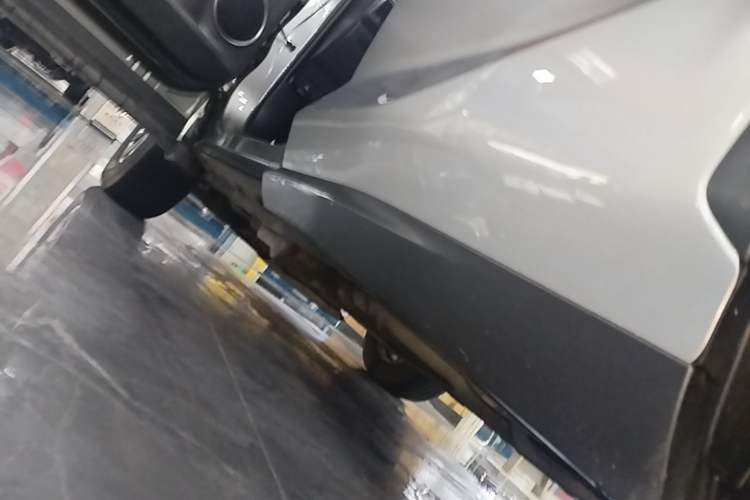 Used Lexus NX 2017 300 Front-Wheel-Drive Limited Edition Left Side Sill