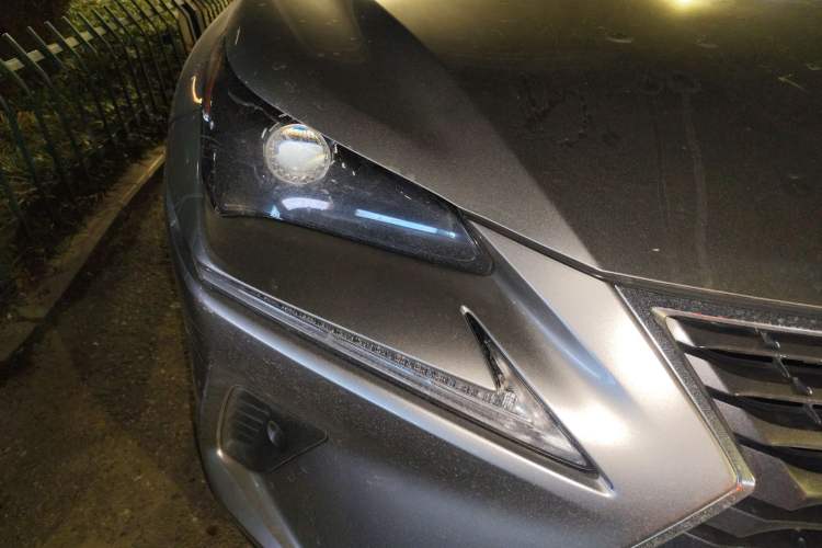 Used Lexus NX 2017 300 Front-Wheel-Drive Limited Edition Right Front Headlight