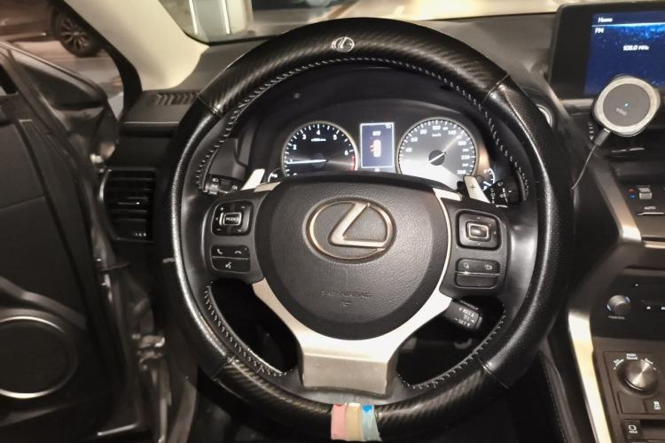 Used Lexus NX 2017 200 Front-Wheel-Drive X-Trail SE Edition Steering Wheel