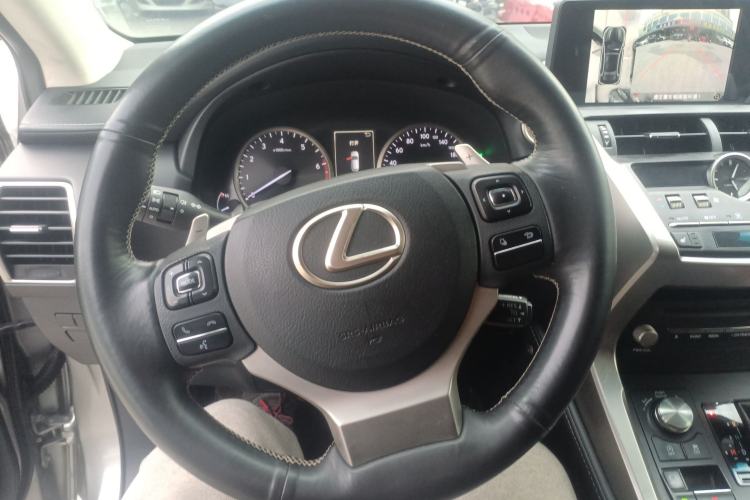 Used Lexus NX 2017 300 Front-Wheel-Drive Limited Edition Steering Wheel