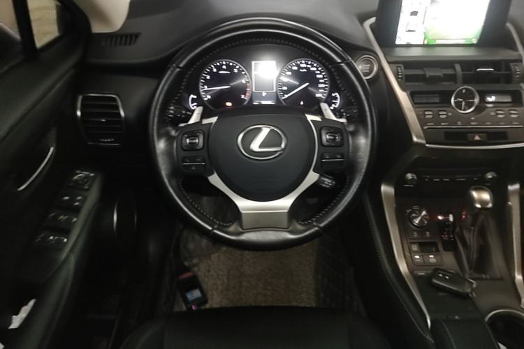 Used Lexus NX 2017 200 Front-Wheel-Drive X-Trail SE Edition Steering Wheel