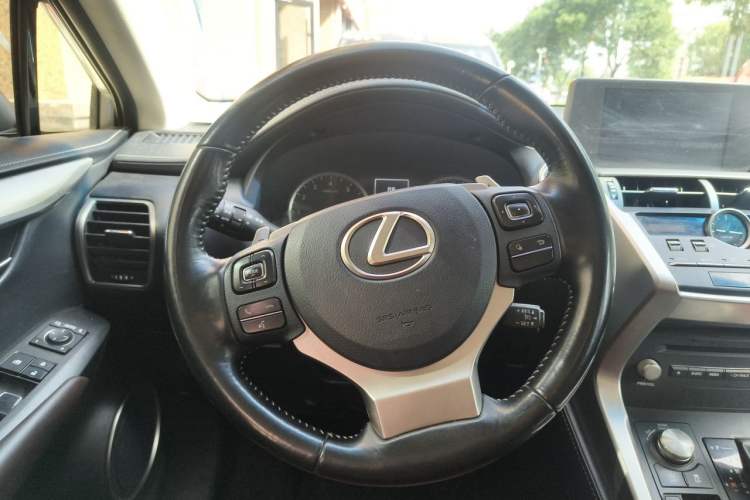 Used Lexus NX 2017 200 Front-Wheel-Drive X-Trail SE Edition Steering Wheel