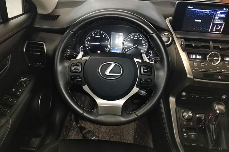 Used Lexus NX 2017 200 Front-Wheel-Drive X-Trail SE Edition Steering Wheel